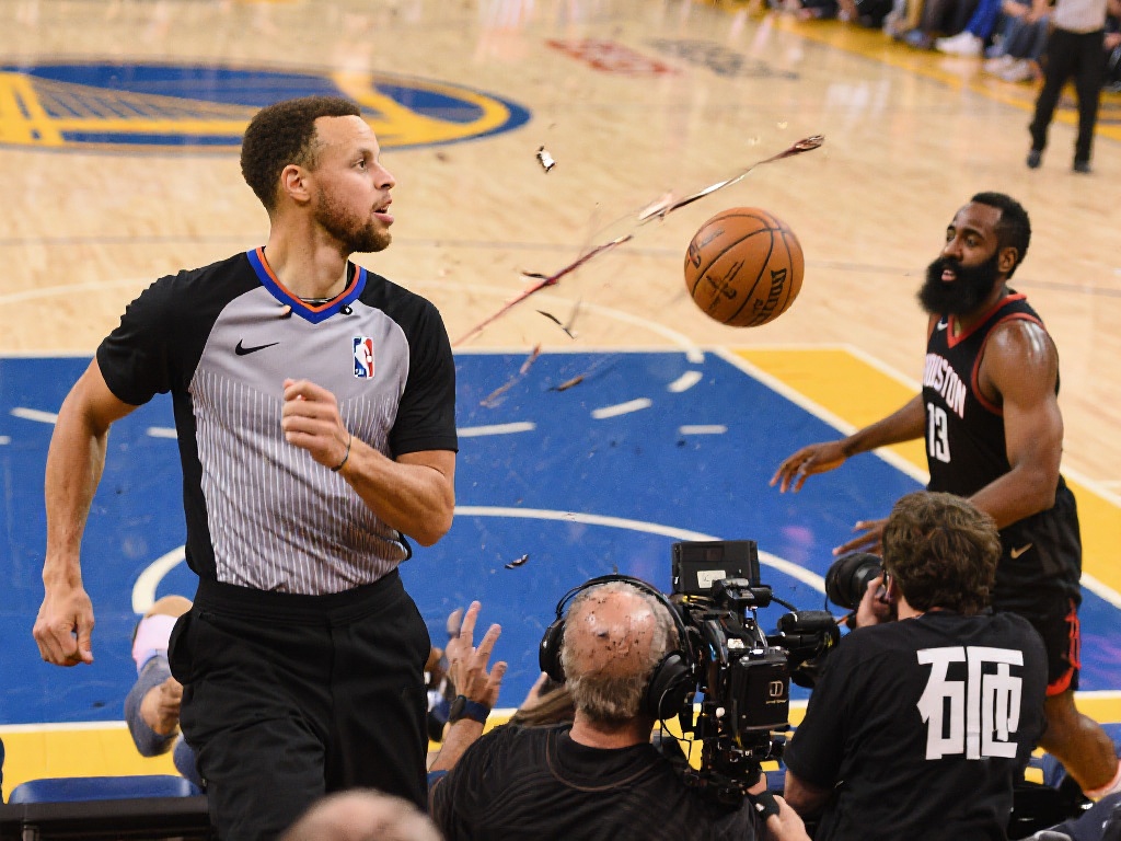 由于不同地 由于不同地