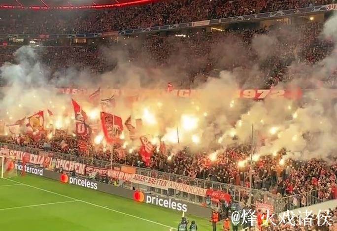 因极端球迷燃放大量烟火,拜仁或将遭受处罚 因极端球迷燃放大量烟火,拜仁或将遭受处罚