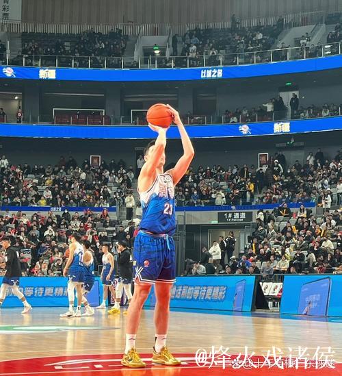 阿不都沙拉木当选CBA常规赛MVP 邱彪最佳教练